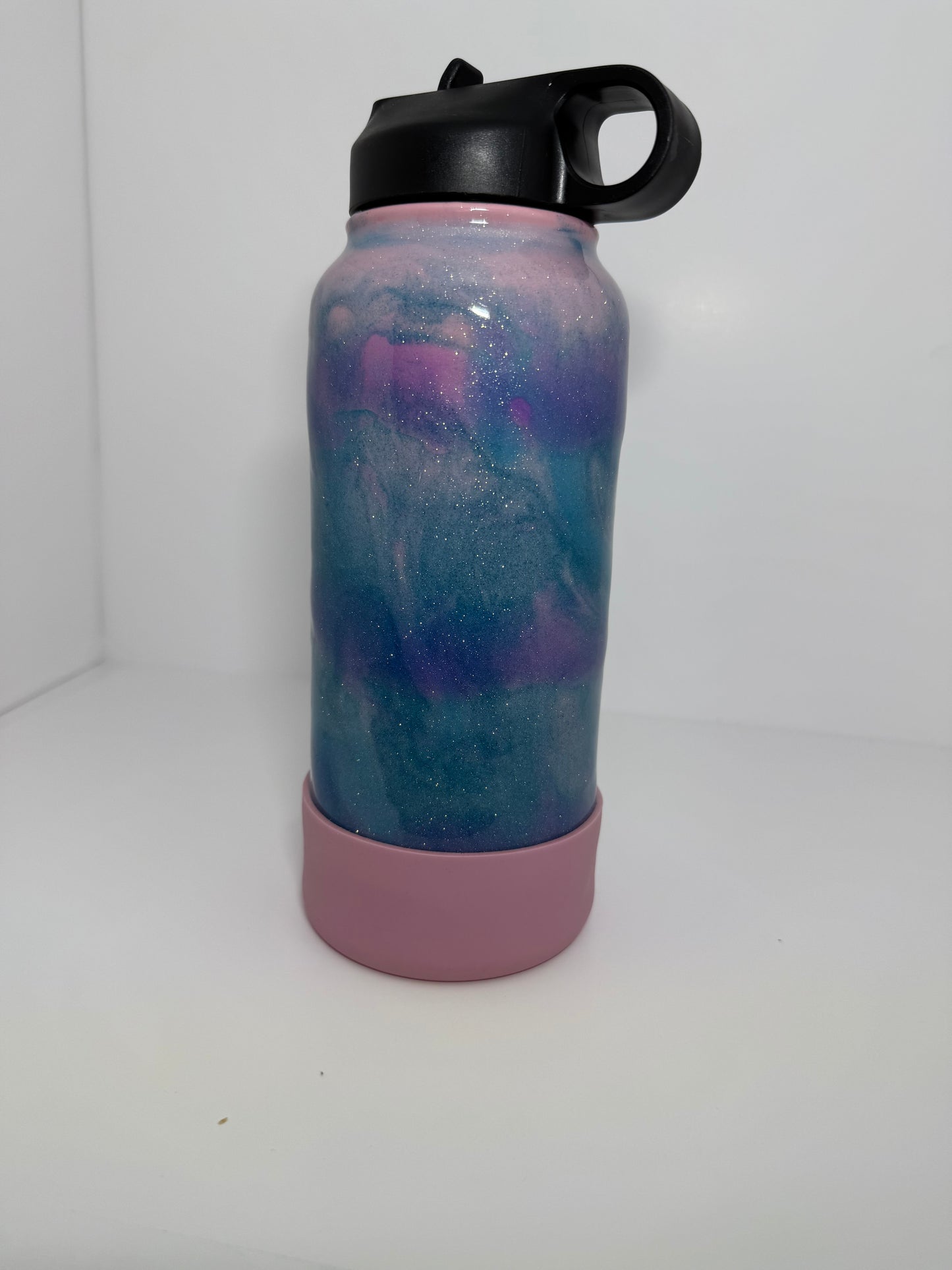Resin covered cup with lid